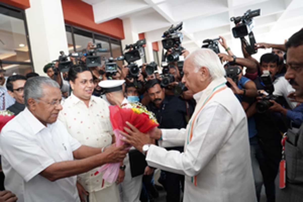 केरल गवर्नर ने अपने संबोधन का अंतिम पैराग्राफ पढ़ा और विधानसभा से चले गए